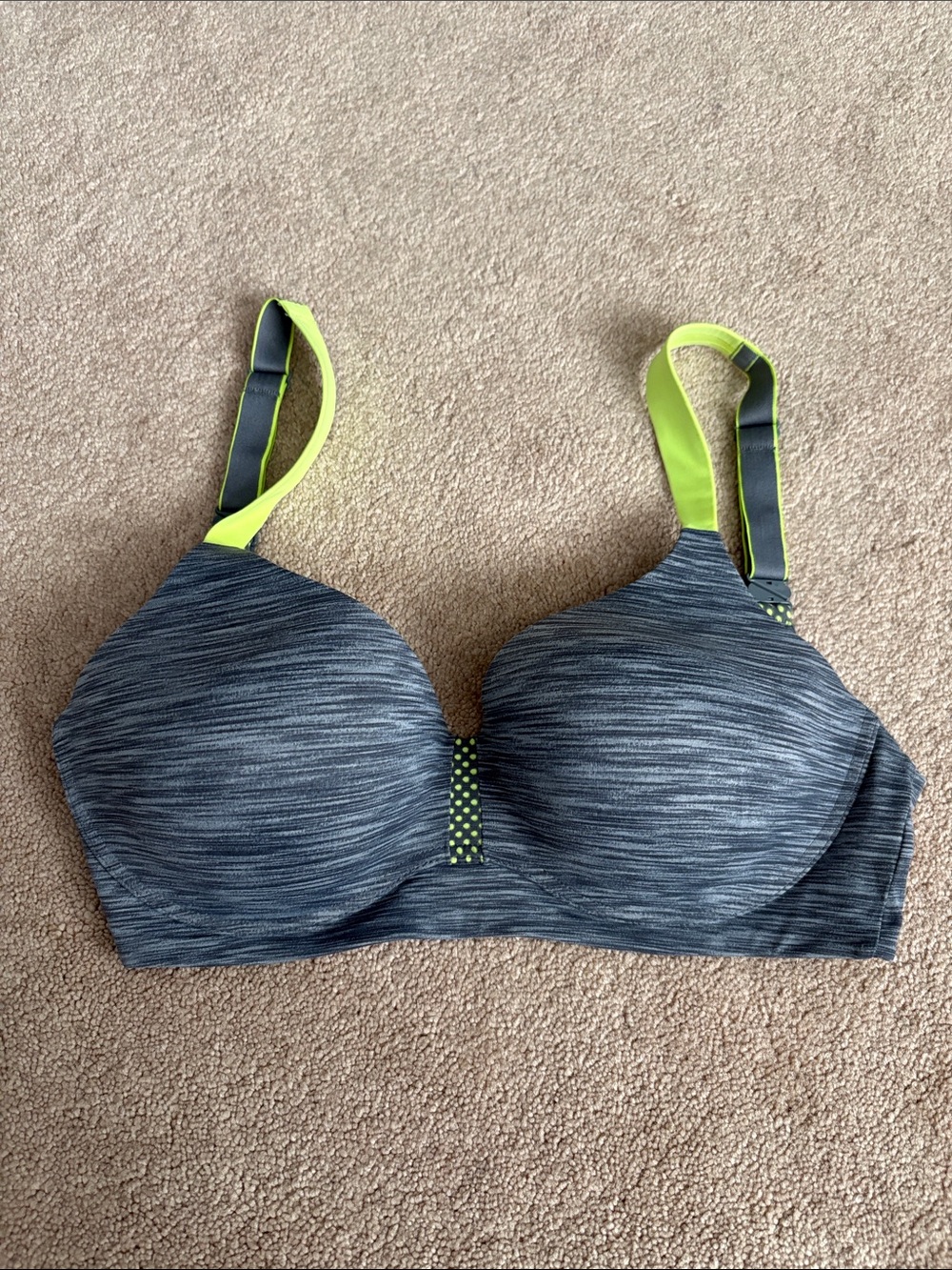 Maidenform Heathered Gray sports Bra with Lime Accent Straps